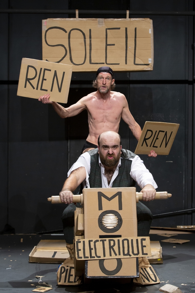 Cabaret de carton - "Les gros patinent bien"